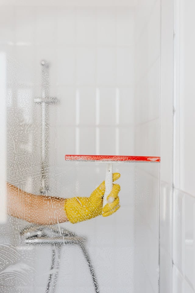 Quick Tips for Shower Cleaning
